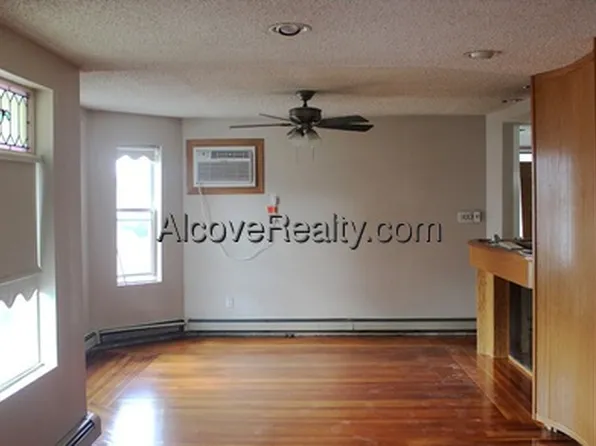 (undisclosed Address), Medford, MA 02155