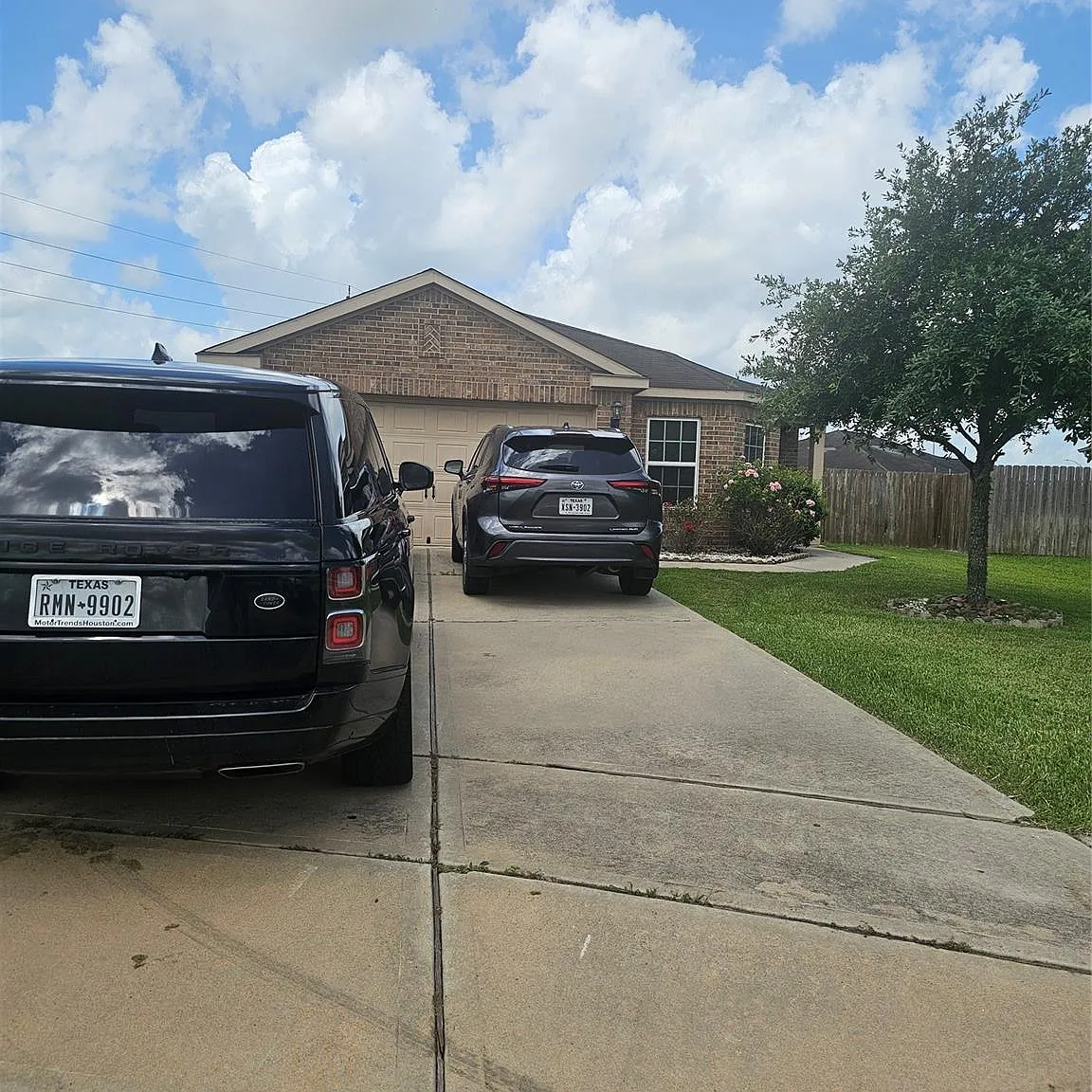 4 bed, 2.0 bath, 1842 sqft, $2,200 — Photo 1