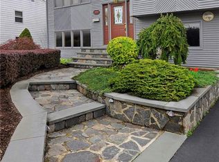 109 Hyde St, Cranston, RI 02920