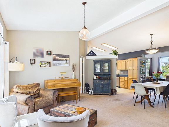 4th image of 17545 Mount Elizabeth Dr