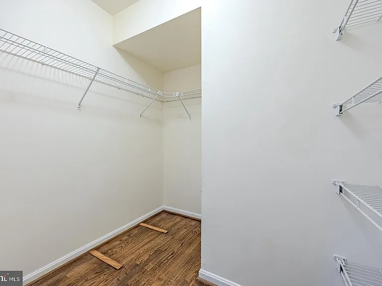 8200 Maple Ridge Ave — Photo 13