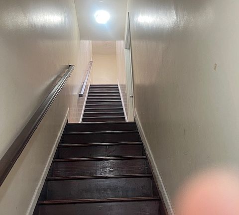 2nd image of 504 Glenmore Ave #3