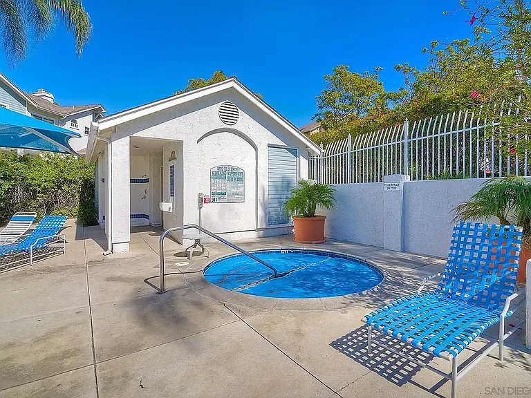 10050 Scripps Vista Way #29 — Photo 16