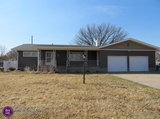 323 E Stolley Park Rd, Grand Island, NE 68801