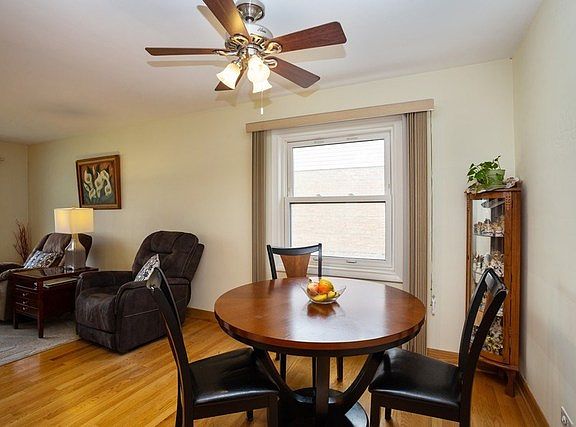 3rd image of 8327 N Oconto Ave