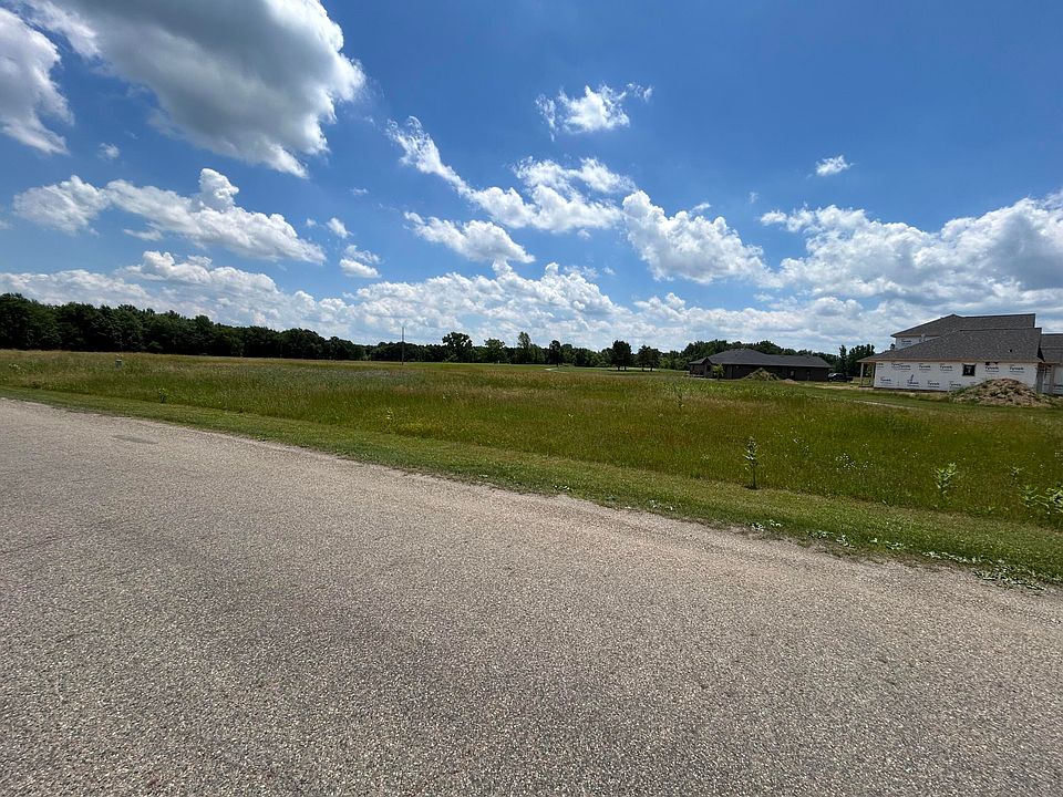 2nd image of 649 Blackberry Dr Lot 2