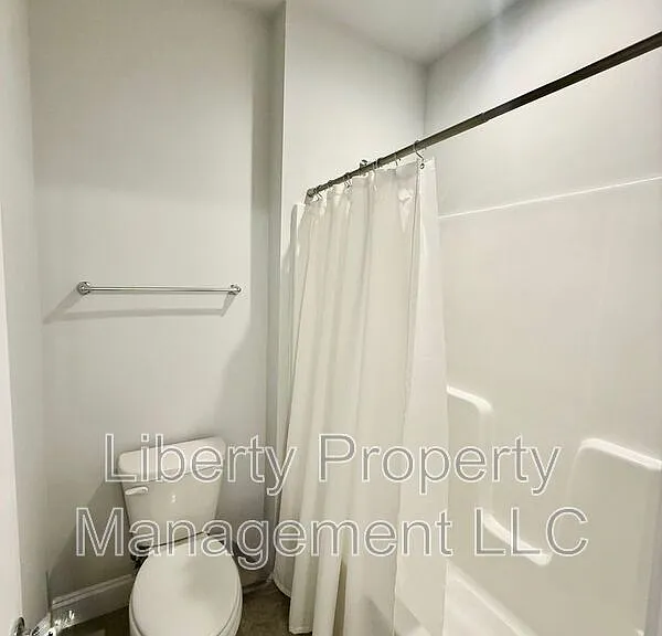 144 Kensington Dr — Photo 23
