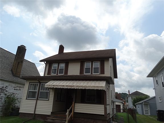2nd image of 2211 Davidson St