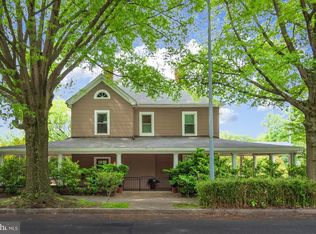 5632 Macarthur Blvd NW, Washington, DC 20016