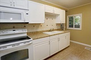 5th image of 6075 Abbey St