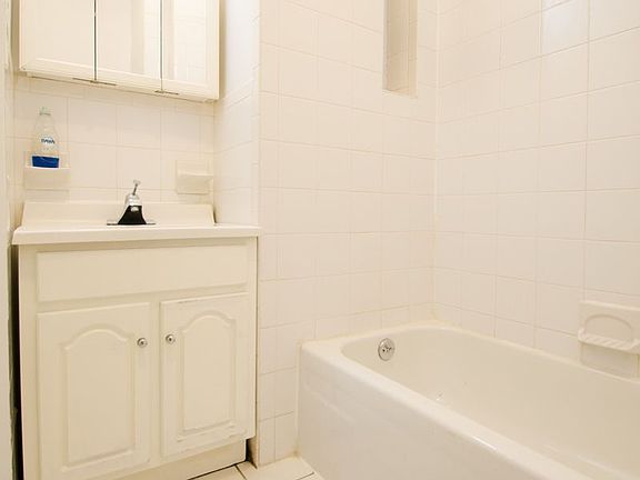 5th image of 205 E 94th St APT 2FE