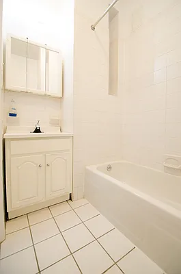 Rented by Compass | media 28