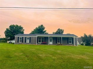 405 Rock Rd, Paris, MO 65275