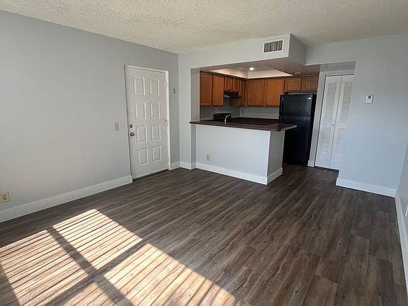 3rd image of 728 Executive Center Dr #23-5-23