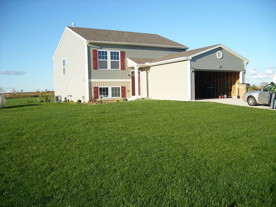 1st image of 8315 Pebble Dr