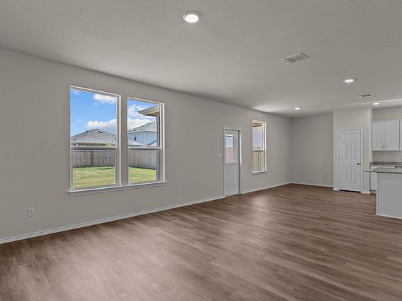 Spacious Dining Area