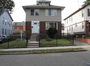 296-298 Weequahic Ave, Newark, NJ 07112