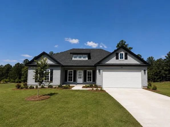 36 Edgewater Dr, Tifton, GA 31793