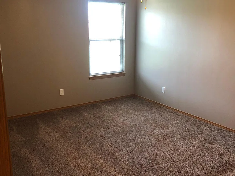 1238 Northwood Ave — Photo 7