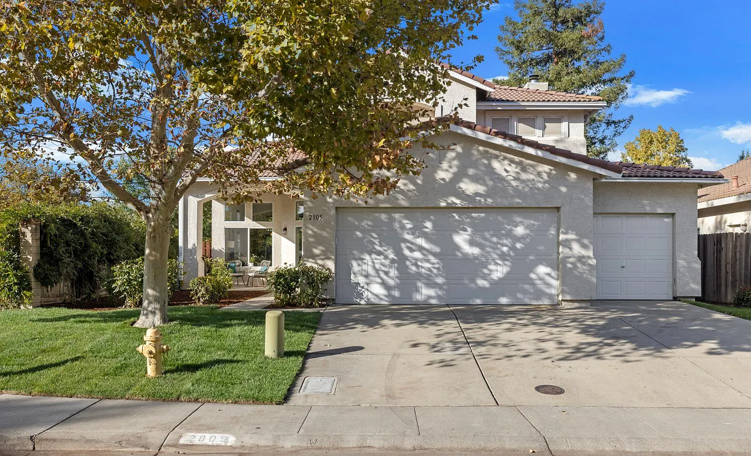 2805 Prado Ln photo 1