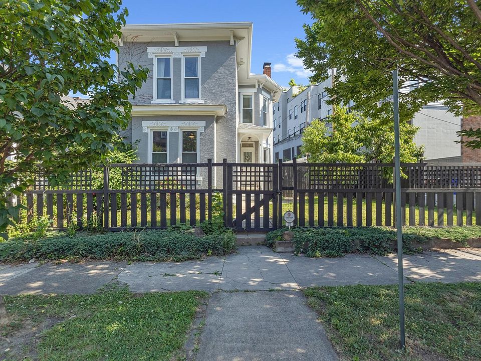 1st image of 30 Clark Pl