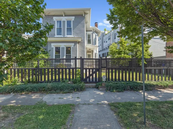 30 Clark Pl, Columbus, OH 43201
