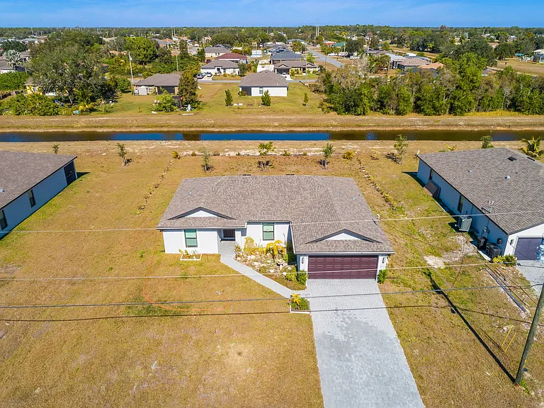 839 Yellowbird Dr — Photo 4