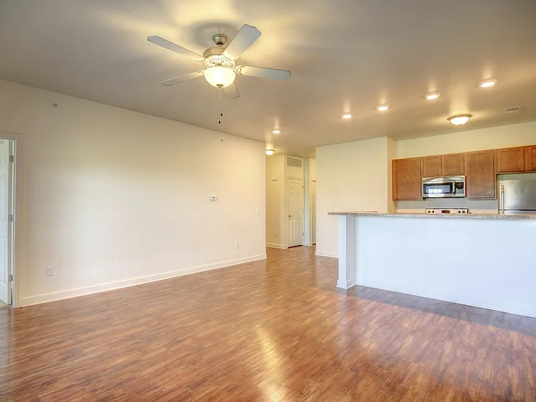 706 Inverness Rd — Photo 44