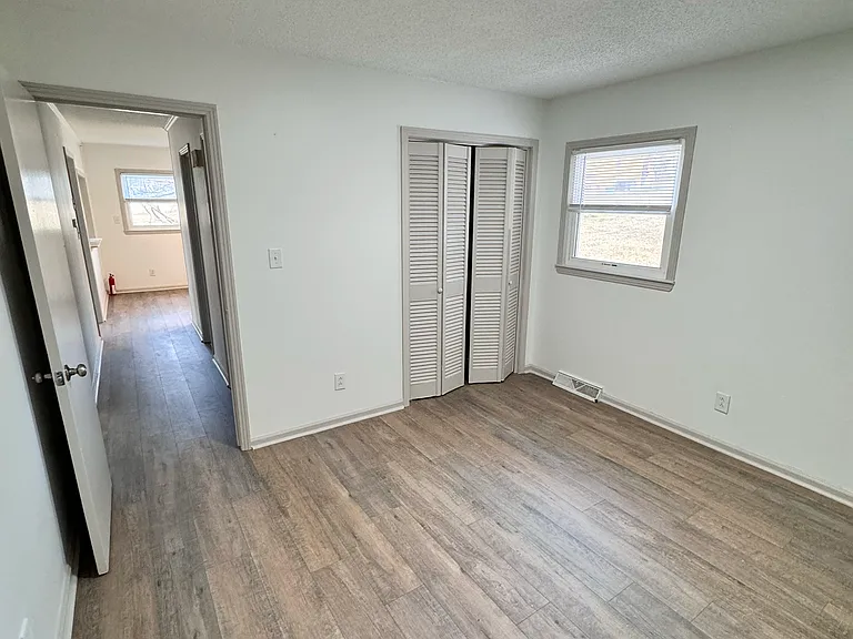 304 Woods Dr #A — Photo 4