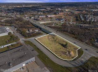 25125 Novi Rd, Novi, MI 48375