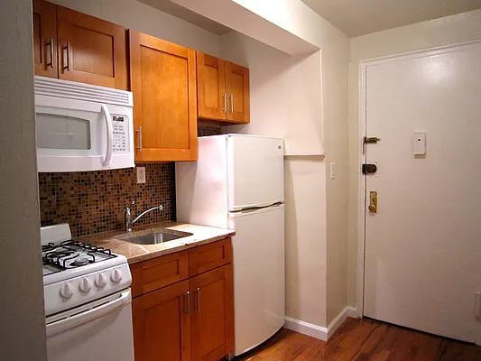 Rented by JK Dansar Corp | media 26