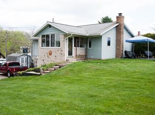 100 Coventry Dr, Butler, PA 16001