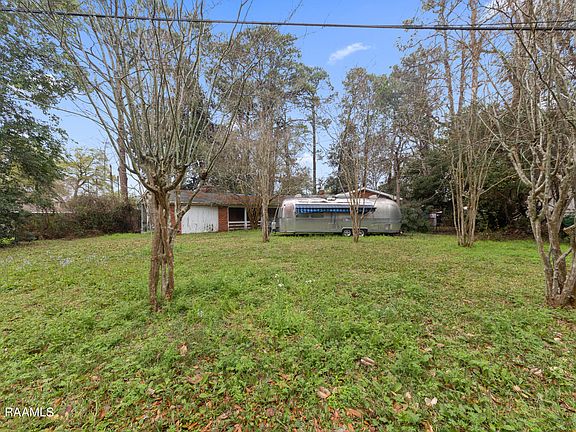 4th image of 105 Urbana Dr