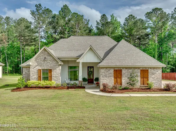 1185 Sanctuary Dr, Brandon, MS 39042