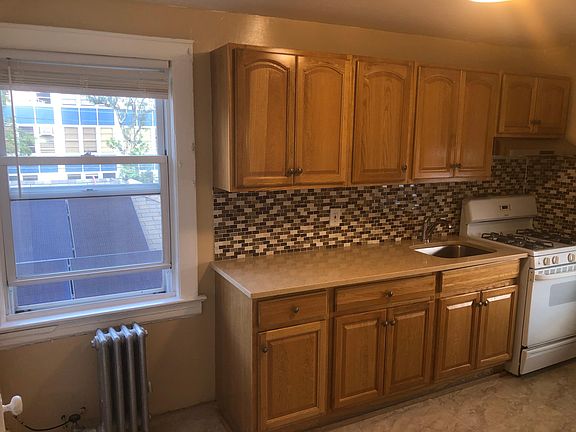 4th image of 12515 Nepton St #125-15