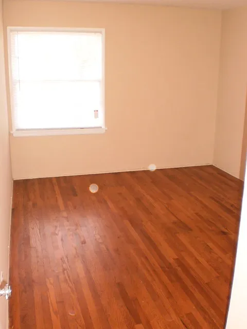 5527 — Photo 2