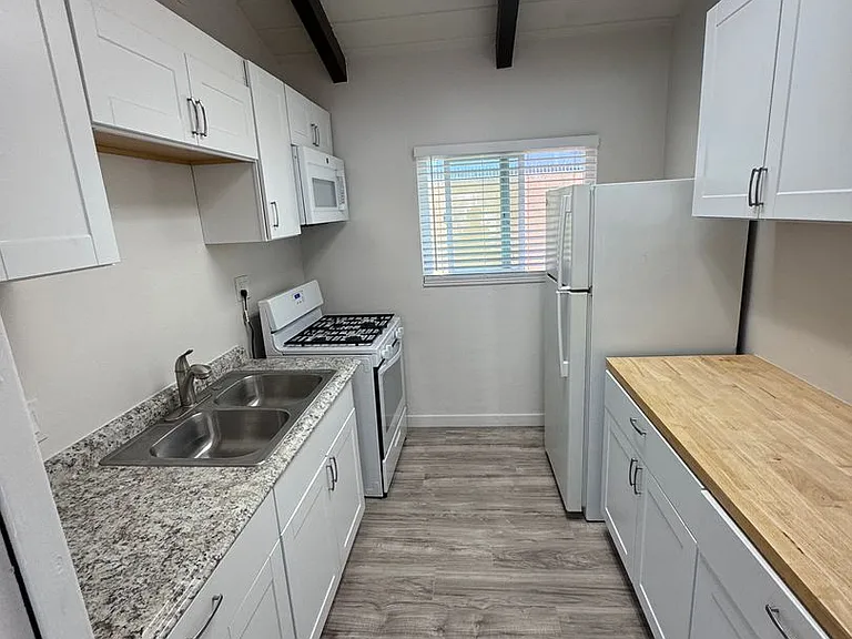 4449 Ocean Blvd #5 — Photo 1