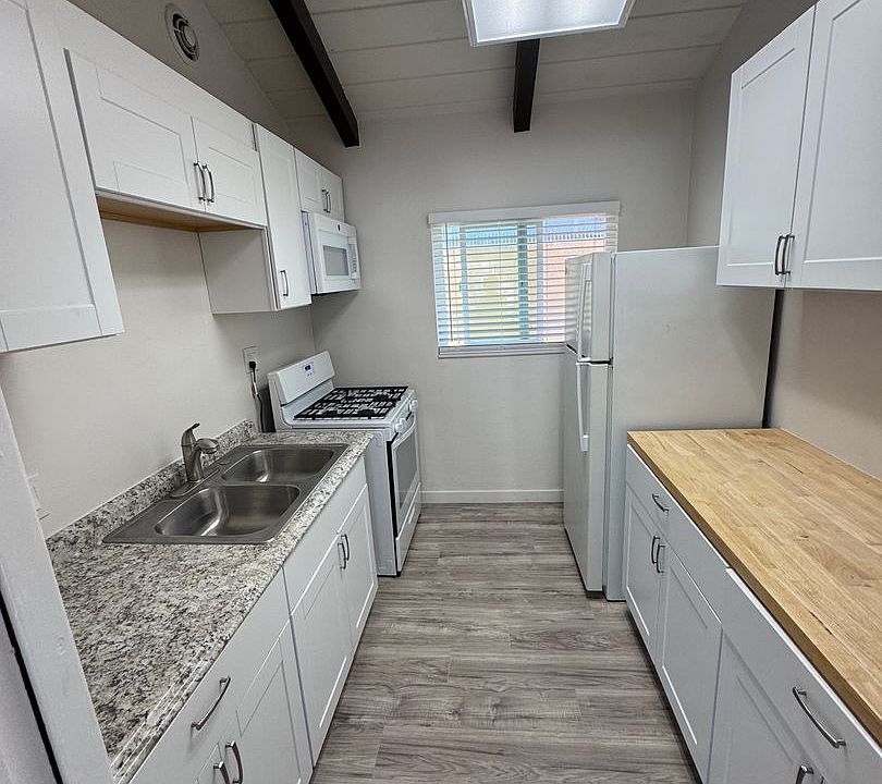 1st image of 4449 Ocean Blvd #5