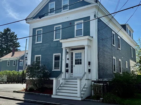 10 Cross St #1R, Salem, MA 01970