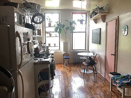 3rd image of 293 Jefferson St APT 3R