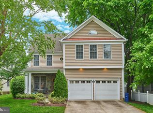 3505 16th St S, Arlington, VA 22204