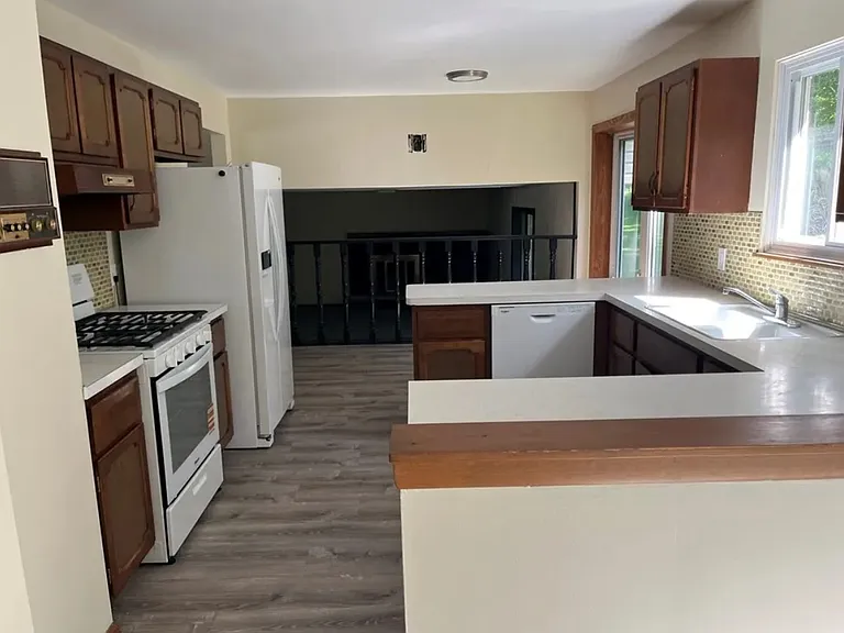 14741 Indian Creek Dr — Photo 5