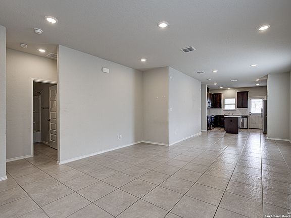 3rd image of 7714 Abbey Place