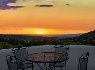 9 Sombra Del Monte Rd, Placitas, NM 87043