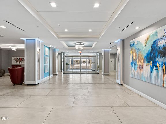 4th image of 1909 S Atlantic Ave #613