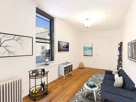 3rd image of 241 Mulberry St #21RE