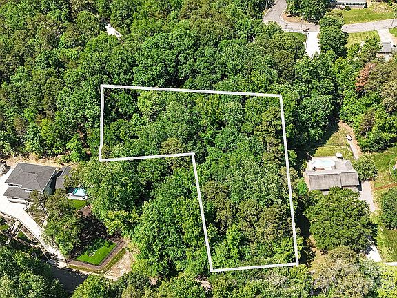 3rd image of 463 Countrywood Pl SE
