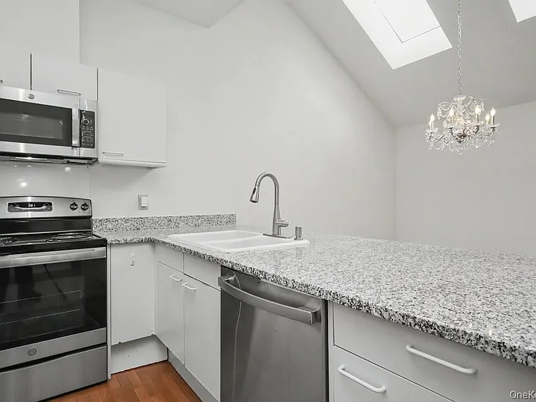 333 N State Rd #61 — Photo 3