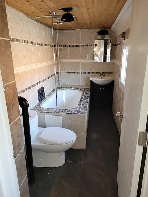1 bed, 1.0 bath, 600 sqft, $1,350 — Photo 2