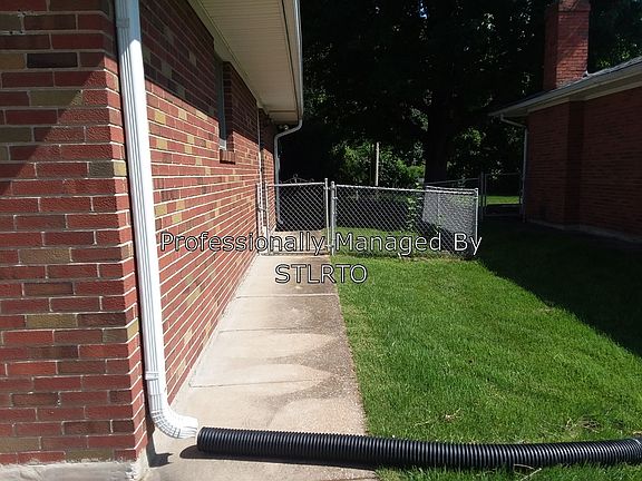 2nd image of 1871 Shardell Dr